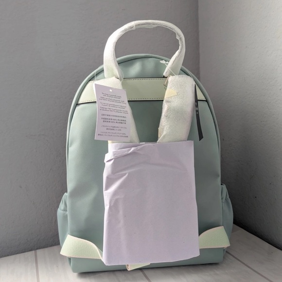 NWT Kate Spade KN667 Carter Medium Cargo Backpack In Aventurine Multi - Picture 2 of 4